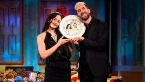 Rosal&iacute;a y David Broncano en 'La Revuelta'