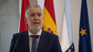 &Aacute;ngel V&iacute;ctor Torres