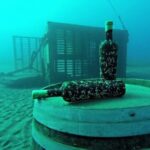 Ibiza se suma a la fiebre mundial del vino submarino: otros m&eacute;todos bajo el mar en todo el planeta