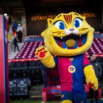 Bar&ccedil;a presenta a su mascota Cat: c&oacute;mo comprar el peluche y cu&aacute;nto vale