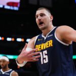 &iquest;Qu&eacute; le ha pasado a Nikola Jokic? La NBA en vilo tras su posible lesi&oacute;n grave