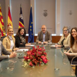 Consell y Govern firman un protocolo de cogesti&oacute;n para avanzar en el traspaso de las residencias de Ibiza
