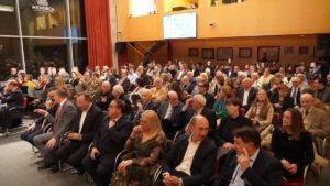 Sal&oacute;n de plenos del Consell de Menorca.