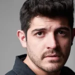 La voz que marc&oacute; a una generaci&oacute;n: la despedida inesperada de Alexis Ortega