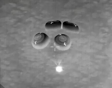 La nave momentos antes del amerizaje