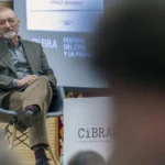 La respuesta de la RAE al terremoto interno que ha provocado Pérez-Reverte: «Se trata de una opinión personal»