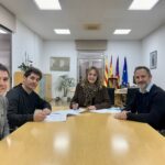 El Ayuntamiento de Sant Joan de Labritja formaliza la cesi&oacute;n de uso de instalaciones deportivas a la Penya Independent