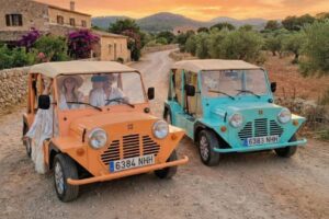 Mini Mokes en Ibiza. Foto RetroRides Ibiza