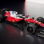 Ferrari desvela su nuevo veh&iacute;culo para 2026: el SF‑26 que quiere romper su mala racha