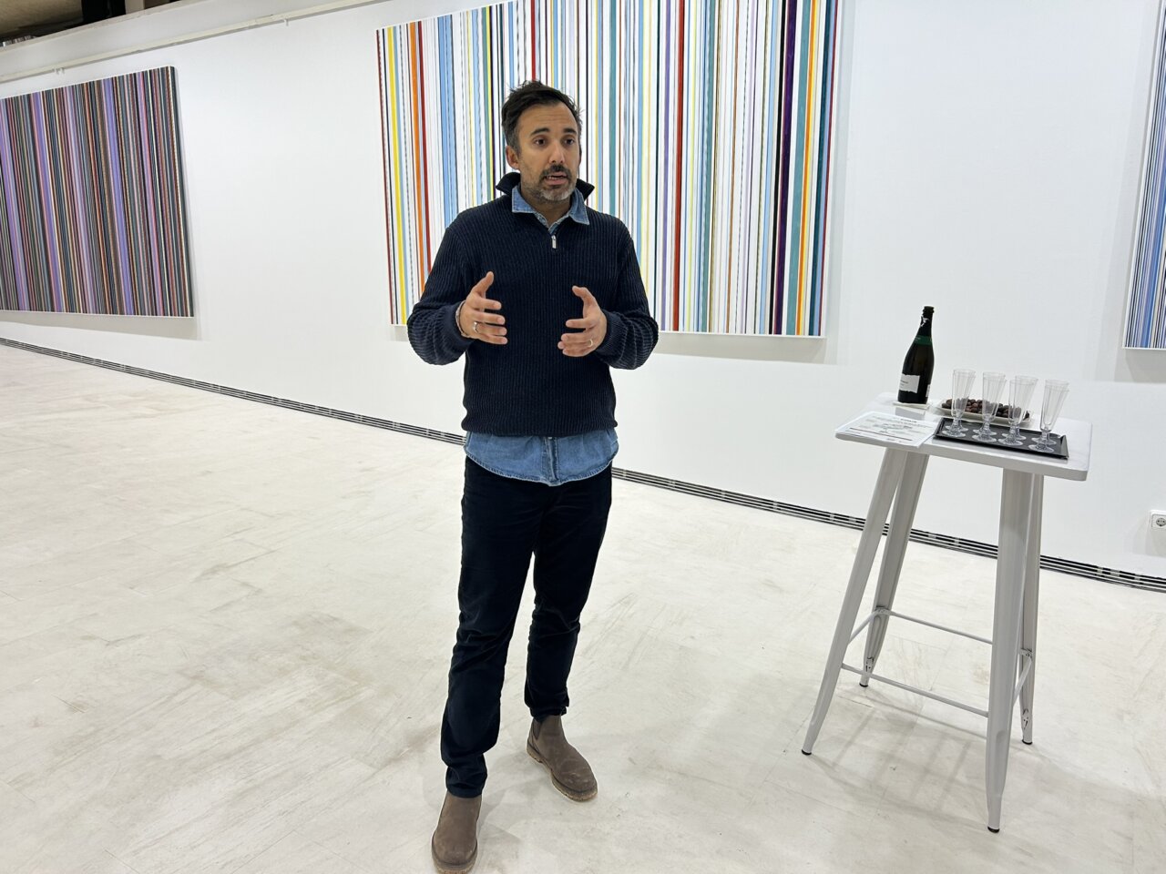 Luis Oliva, en la presentaci&oacute;n de las jornadas en la demarcaci&oacute;n del Colegio de Arquitectos.