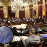 La prohibici&oacute;n del burka irrumpe en el primer pleno del a&ntilde;o y tensiona el Parlament balear