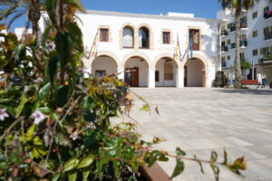 Fachada Ayuntament de Santa Ejulària.