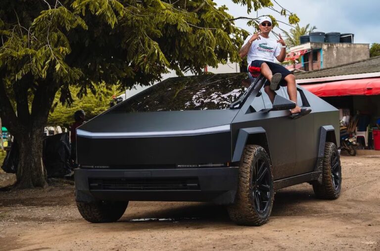 El influencer Javier Arias &lsquo;Stunt&rsquo; fue detenido tras un registro en su residencia rural donde se hallaron armas y municiones