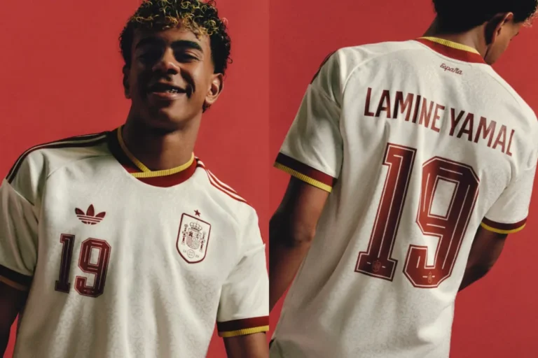 La segunda camiseta de Espa&ntilde;a para el Mundial