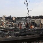 Tragedia en Kabul: un bombardeo arrasa un hospital y deja m&aacute;s de 400 muertos
