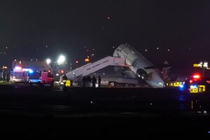 Accidente de avi&oacute;n en el aeropuerto de LaGuardia, Nueva York (Estados Unidos)