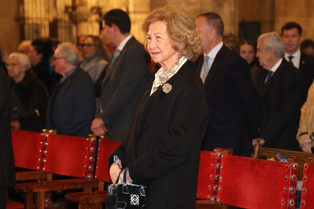 Así fue la llegada de la Reina Sofía a la Catedral de Mallorca (Crédito: Europa Press)