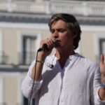 Carlos Baute rompe el silencio tras la pol&eacute;mica en Sol y admite un error que no vio venir: &laquo;Me dej&eacute; llevar por la emoci&oacute;n&raquo;