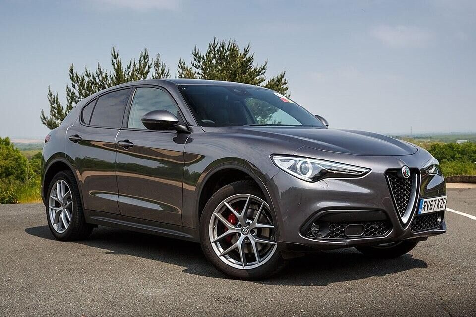 Alfa Romeo Stelvio de gasolina