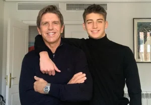 Manuel Díaz 'El Cordobés' junto a su hijo Manu