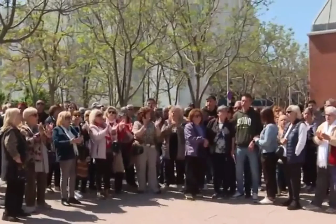 Vecinos del Bon Pastor (Barcelona)