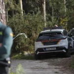 Un guardia civil, durante una operación en Galicia