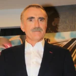 Juan y Medio