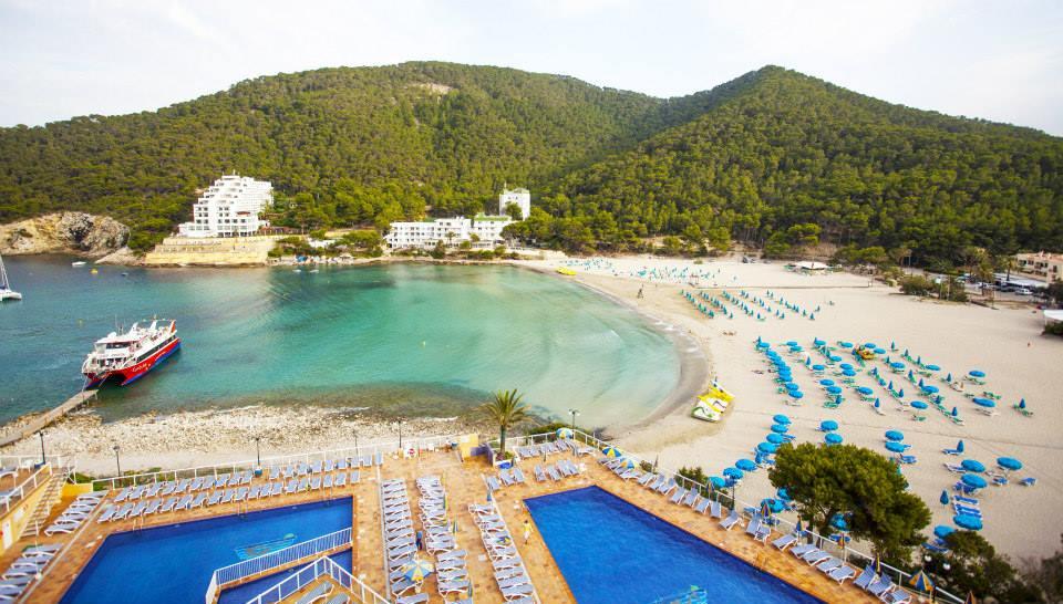 Cala Llonga, Ibiza
