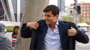 Vito Quiles, en una fotografía reciente tomada durante su comparecencia como querellado por un presunto delito de revelación de secretos en los juzgados de Plaza de Castilla