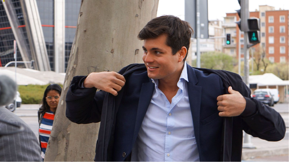 Vito Quiles, en una fotografía reciente tomada durante su comparecencia como querellado por un presunto delito de revelación de secretos en los juzgados de Plaza de Castilla
