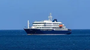 El crucero MV Hondius, afectado por un brote de hantavirus