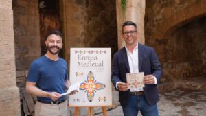 El regidor de fiestas Francisco Torres y el alcande Rafael Triguero en la presentación de Ibiza Medieval 2026