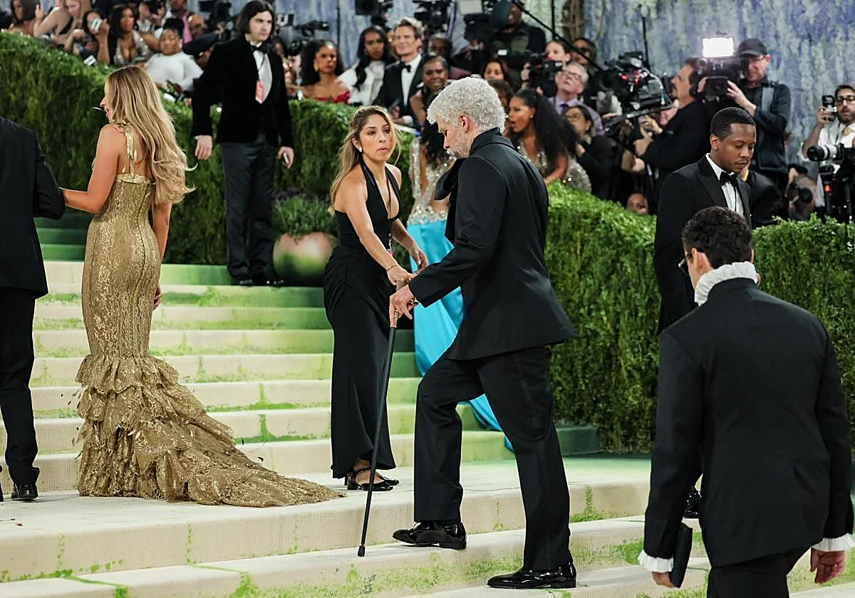 Bad Bunny en la Met Gala 2026, vestido por Zara