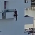 Tres horas de avisos, un intento de rescate y una ca&iacute;da fatal: as&iacute; fue la noche del balconing mortal en Ibiza