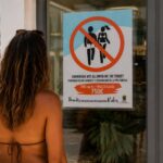 &ldquo;&iquest;Esto es falso?&rdquo;: turistas no creen la multa de 750 euros en Ibiza