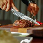 Más allá del pescado: restaurantes para los amantes de la carne en Ibiza