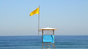 Banderas en la playa