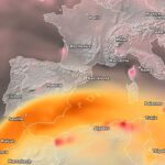 Una nube de polvo sahariano cubre Ibiza mientras se activa la alerta máxima por incendios