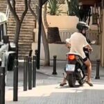 &laquo;No es un caso aislado&raquo;: el v&iacute;deo viral que denuncia las motos en las aceras de Ibiza