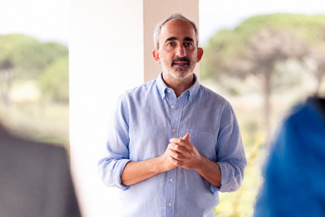 Álvaro Pérez Navazo durante una presentación en las bodegas Can Rich.