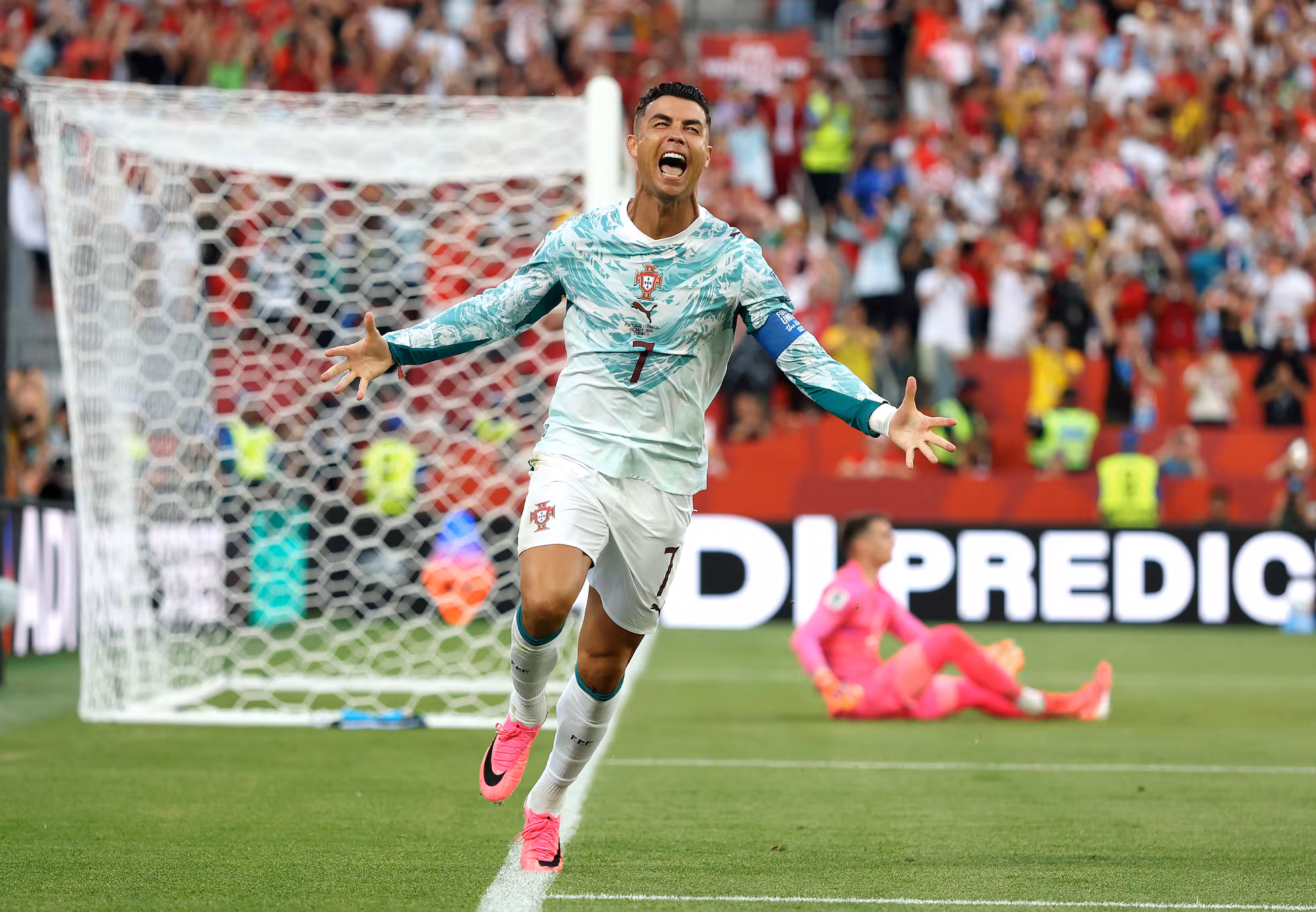 Cristiano Ronaldo celebra tras su gol en el Portugal-Croacia