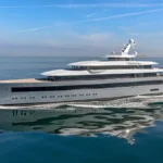 Los megayates que surcan las aguas de Ibiza este verano: casi 1.500 millones de euros