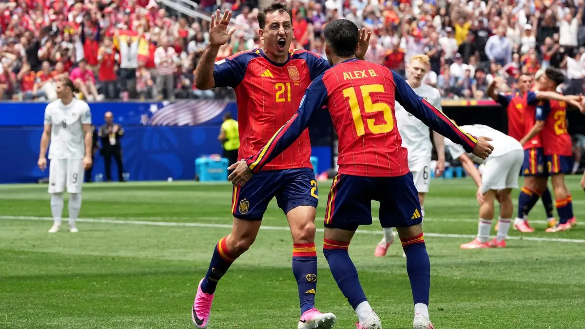 Oyarzabal celebra tras su gol contra Austria
