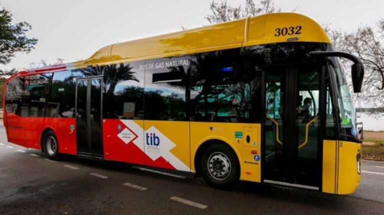 Un autobús de la red interurbana TIB, en Mallorca