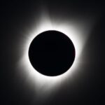 Cómo fotografiar el eclipse solar desde Ibiza sin dañar la cámara