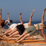 La Ibiza m&aacute;s tranquila se descubre este oto&ntilde;o con un retiro de yoga frente al mar