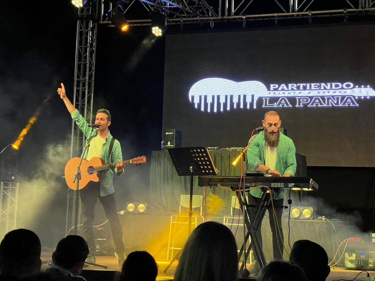 Partiendo la Pana, banda tributo a Estopa