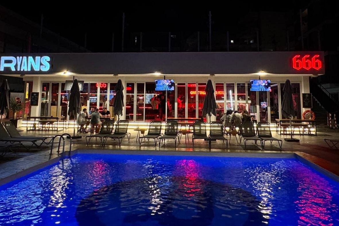 33Select45: ciclo de DJ sets en vinilo cada jueves en Ryans Ibiza