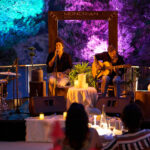 Lunas de Lunares despide el verano con una noche de flamenco y gastronom&iacute;a frente al mar