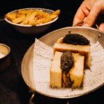 Del fuego al caviar: la experiencia que Leña Ibiza prepara para una noche especial